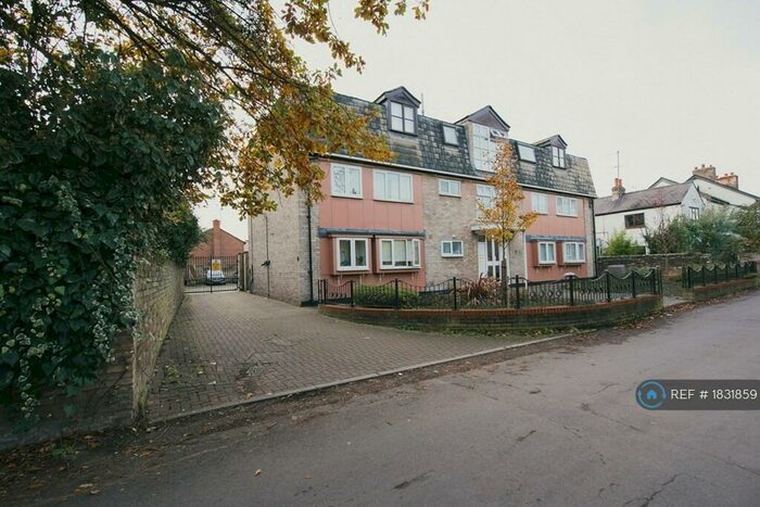 2 Bedroom Flat To Rent In Ferry Lane, Cambridge, CB4