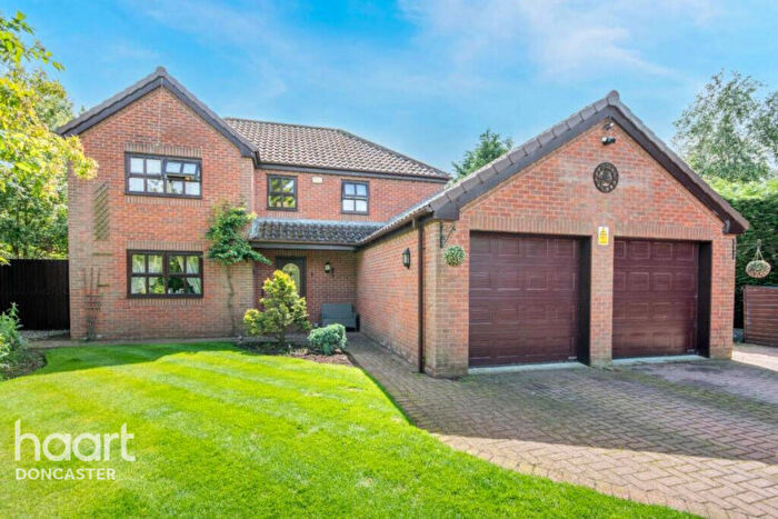 5 Bedroom Detached House For Sale In St Nicholas Way, Bawtry, Doncaster, DN10