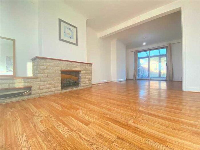 3 Bedroom Terraced House To Rent In Rosedene Avenue, Greenford, UB6