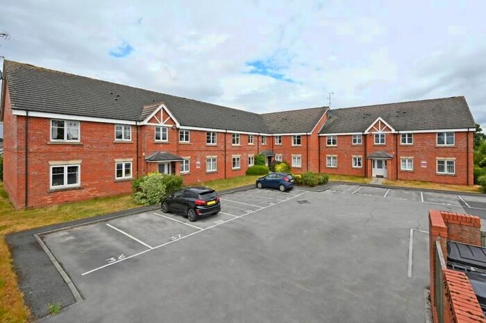 2 Bedroom Flat To Rent In Saddlers Close, Huntington, York, YO32