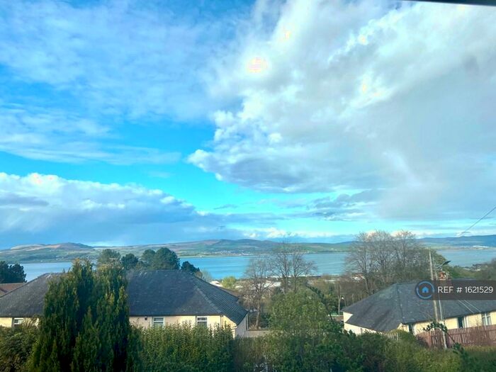 2 Bedroom Flat To Rent In Devol Avenue, Port Glasgow, PA14