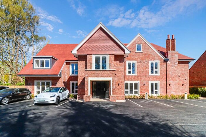 3 Bedroom Apartment For Sale In Gregories Road, Beaconsfield, HP9