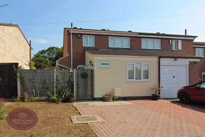2 Bedroom Semi-Detached House For Sale In Ash Crescent, Nuthall, Nottingham, NG16