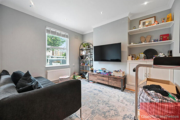 3 Bedroom Semi Detached House To Rent In Wells House Road, Acton, NW10