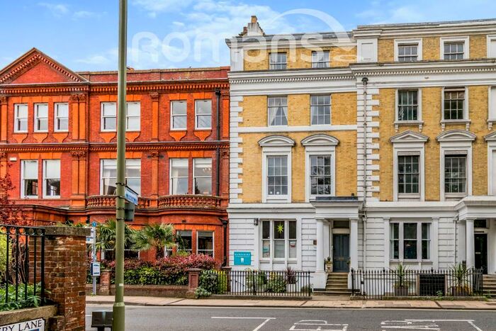 2 Bedroom Apartment To Rent In Southgate Street, Winchester, SO23