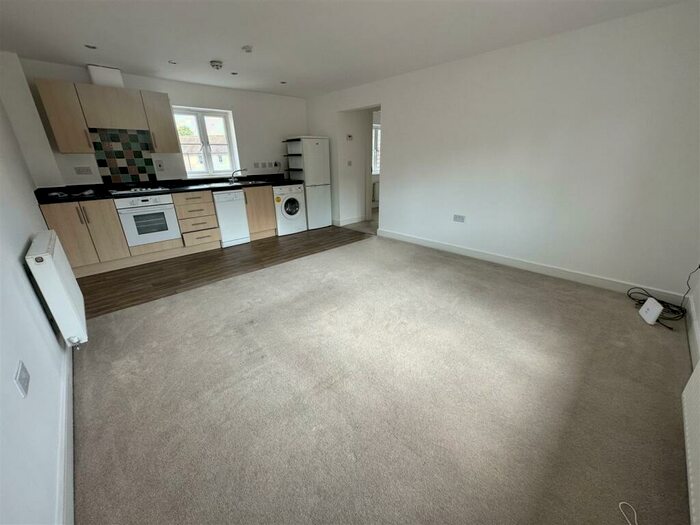 2 Bedroom Maisonette To Rent In John Mace Road, Colchester, CO2