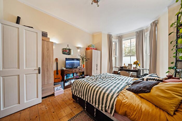 1 Bedroom Flat For Sale In Marlborough Road, London, N19