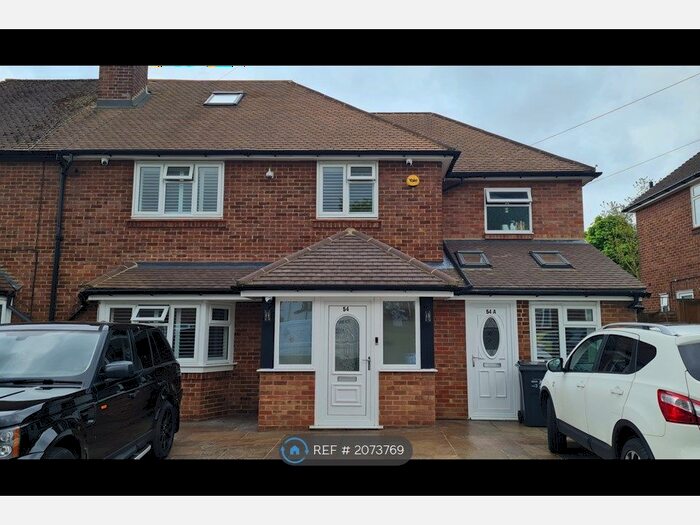 4 Bedroom Semi-Detached House To Rent In Dulverton Road, South Croydon, CR2