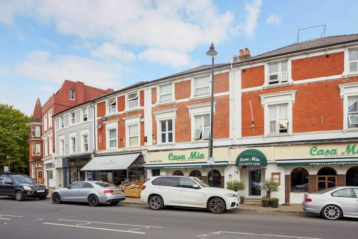 1 Bedroom Flat To Rent In Bridge Road, East Molesey, KT8