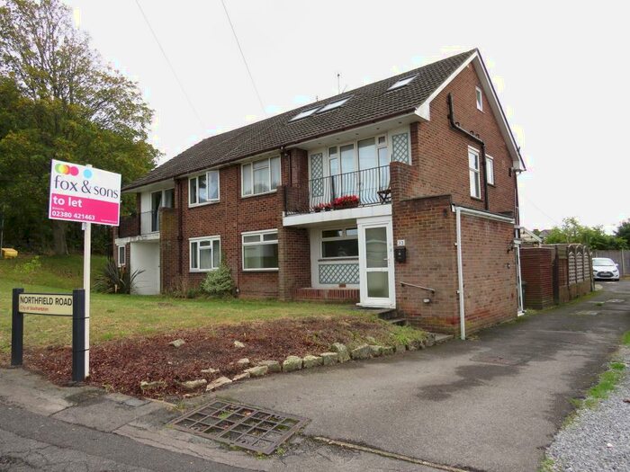 2 Bedroom Maisonette To Rent In Northfield Road, Southampton, SO18