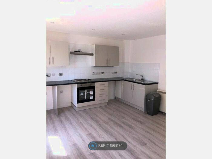1 Bedroom Flat To Rent In Hollytrees, Colchester, CO2