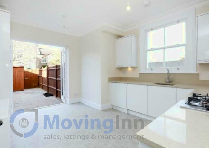 2 Bedroom Flat To Rent In Florence Road, South Wimbledon, SW19