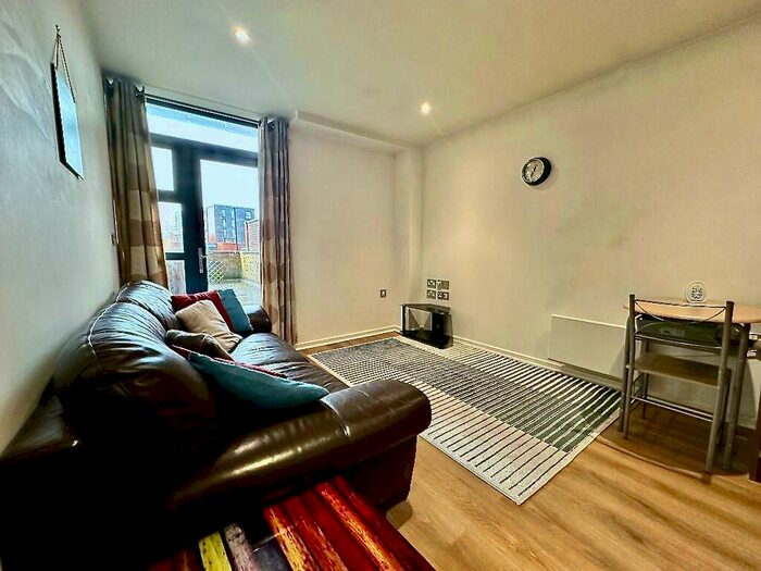 1 Bedroom Apartment To Rent In Fitzwilliam House, Milton Street, Sheffield, S1