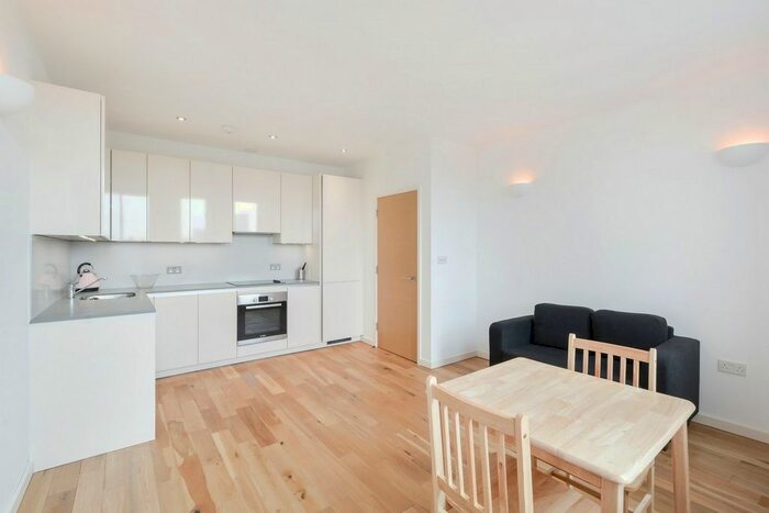1 Bedroom Flat To Rent In Channelsea House, Canning Road, Stratford, E15