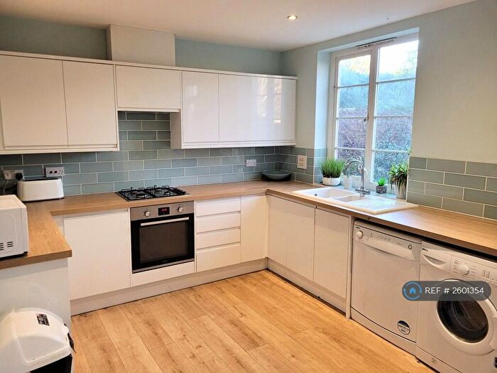 4 Bedroom Terraced House To Rent In Northcroft, Cheltenham, GL50