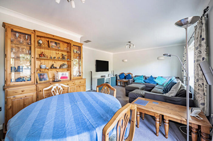 4 Bedroom Detached House For Sale In Staverton Close, Wokingham, Berkshire, RG40