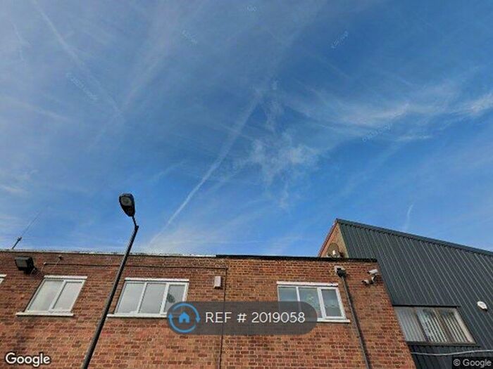 Studio To Rent In Ormside Street, London, SE15