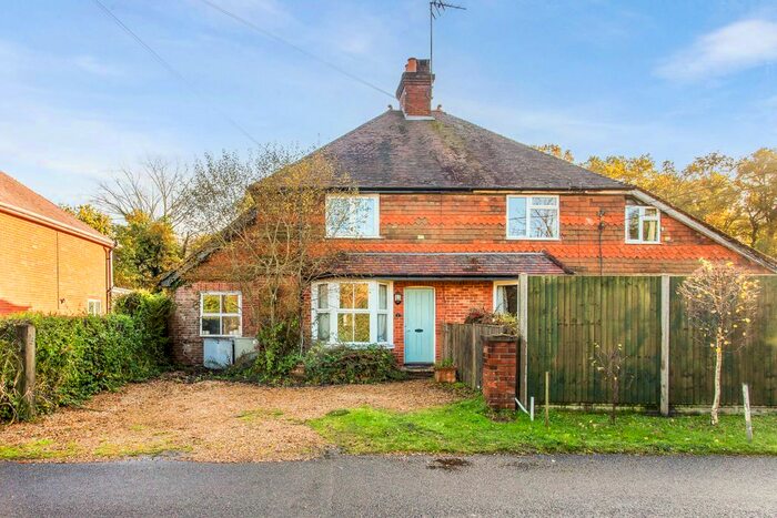 3 Bedroom Semi-Detached House For Sale In Fisher Lane, Chiddingfold, GU8
