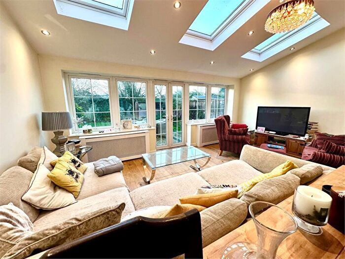 4 Bedroom Detached House For Sale In SouthView Close, South Woodham Ferrers, South Woodham Ferrers, CM3