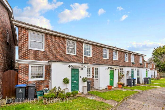 3 Bedroom House To Rent In Spinney Close, New Malden, KT3