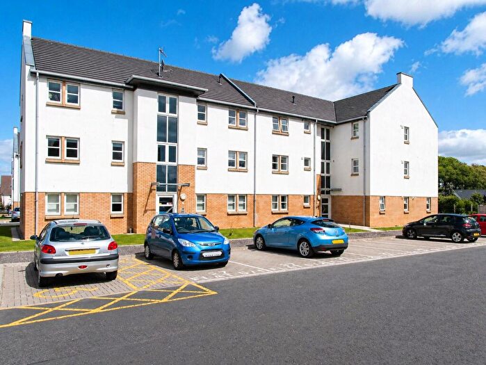 2 Bedroom Flat To Rent In Heather Wynd, Newton Mearns, Glasgow, G77