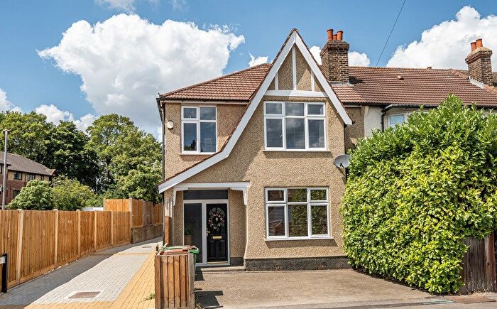 3 Bedroom End Terrace House For Sale In Nightingale Road, Carshalton, SM5