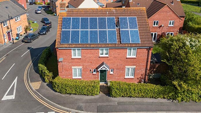 4 Bedroom Detached House For Sale In Biddlesden Road, Yeovil, BA21