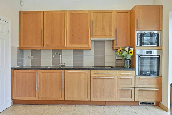 3 Bedroom Terraced House To Rent In Haydons Road, Wimbledon, London, SW19