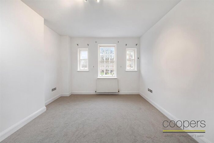 1 Bedroom Property To Rent In Stockwell Road, London, SW9