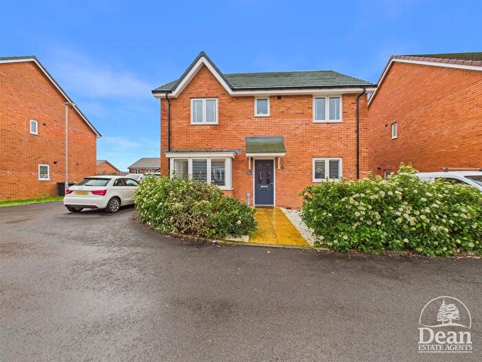 4 Bedroom Detached House For Sale In Snowdrop Crescent, Lydney, GL15