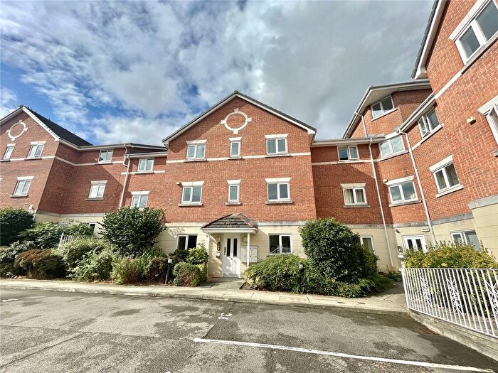 2 Bedroom Flat For Sale In Old Coach Road, Runcorn, Cheshire, WA7