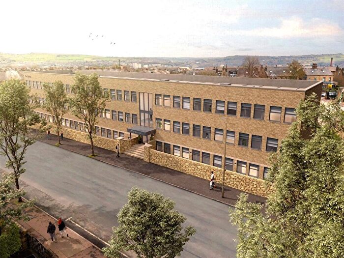 1 Bedroom Apartment To Rent In Spring Hall Lane, Halifax, Calderdale, HX1