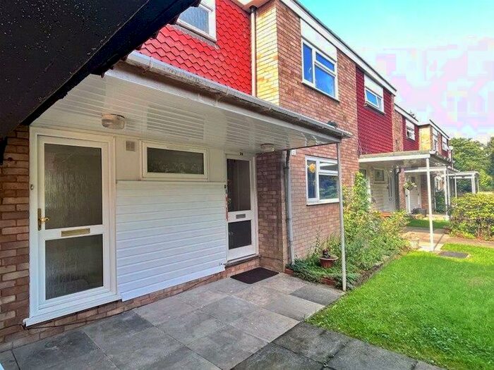 1 Bedroom Flat To Rent In The Cedars, Milton Road, Harpenden, AL5