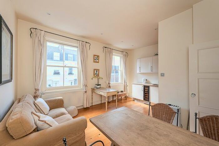 1 Bedroom Flat To Rent In Winchester Street, London SW1V