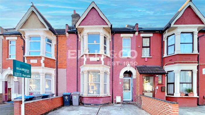 5 Bedroom Terraced House For Sale In Chaplin Road, Wembley, HA0
