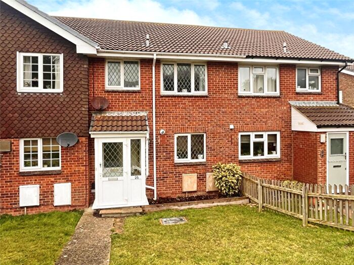 3 Bedroom Terraced House For Sale In Granville Road, Totland Bay, Isle Of Wight, PO39