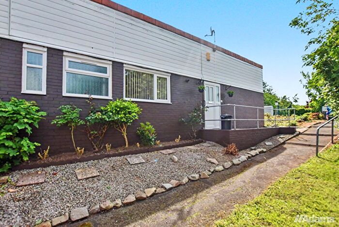 3 Bedroom Terraced Bungalow For Sale In Kingshead Close, Castlefields, WA7