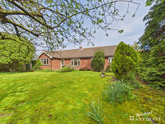 5 Bedroom Bungalow For Sale In Tor-bay, Quainton, Buckinghamshire, HP22