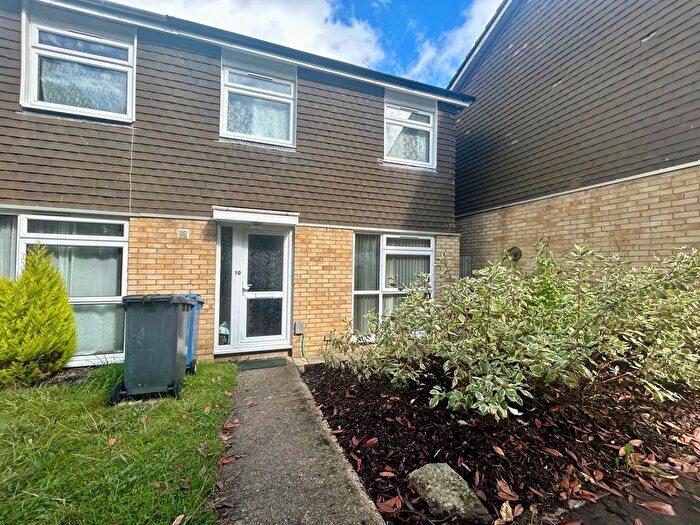 3 Bedroom Semi-Detached House To Rent In Stanton Drive, Fleet, GU51