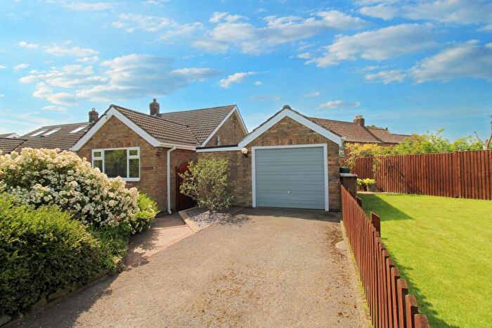 2 Bedroom Semi-Detached Bungalow For Sale In Main Road, Thorngumbald, HU12
