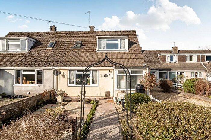 3 Bedroom Semi-Detached Bungalow For Sale In Kings Close, Shepton Mallet, BA4