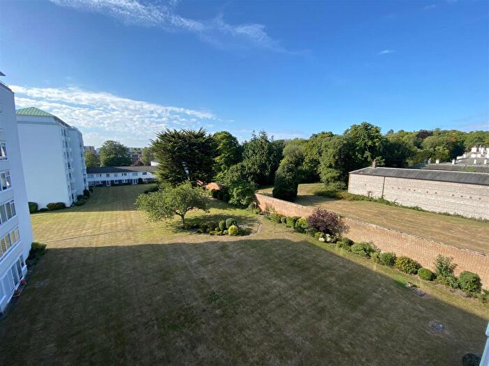 2 Bedroom Flat For Sale In Compton Place Road, Saffrons, Eastbourne, BN21