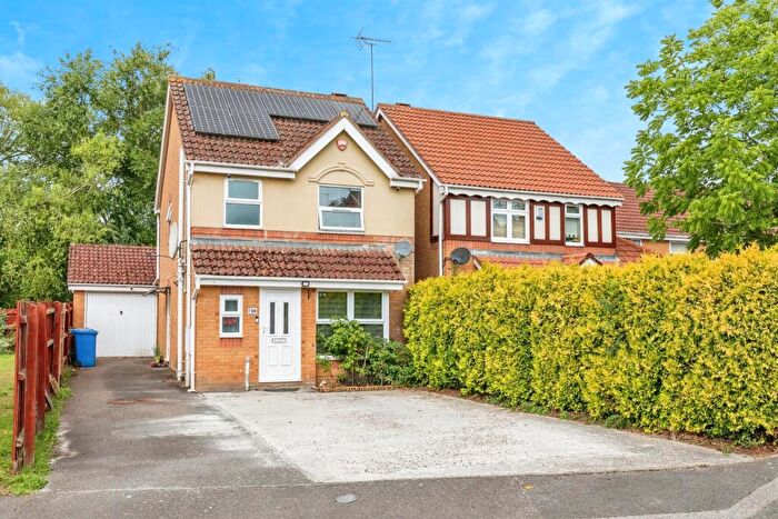 3 Bedroom Detached House For Sale In Bramshill Avenue, Kettering, NN16