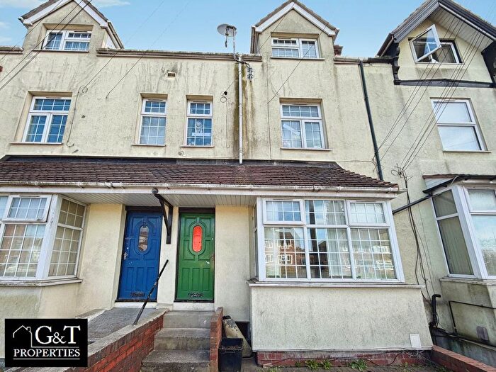 1 Bedroom Flat To Rent In Stourbridge Road, Dudley, DY1