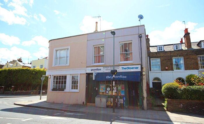 Studio To Rent In Sheen Road, Richmond, TW9