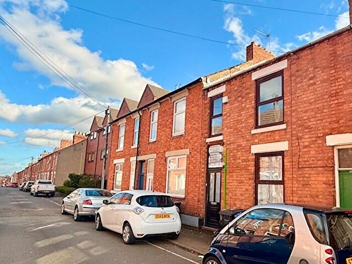 3 Bedroom Terraced House To Rent In Princes Street, Kettering, NN16