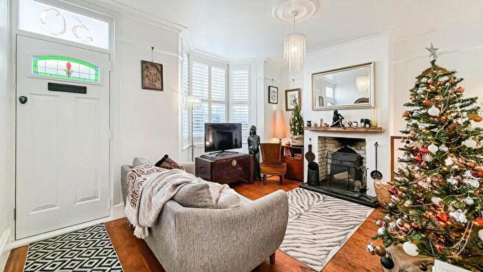 3 Bedroom Terraced House For Sale In Maidstone Street, Victoria Park, BS3