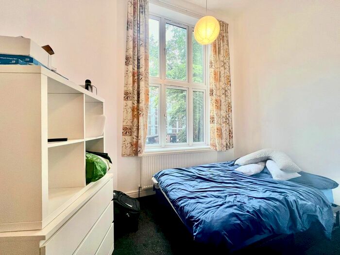 Studio To Rent In Cromwell Road, Kensington, SW5