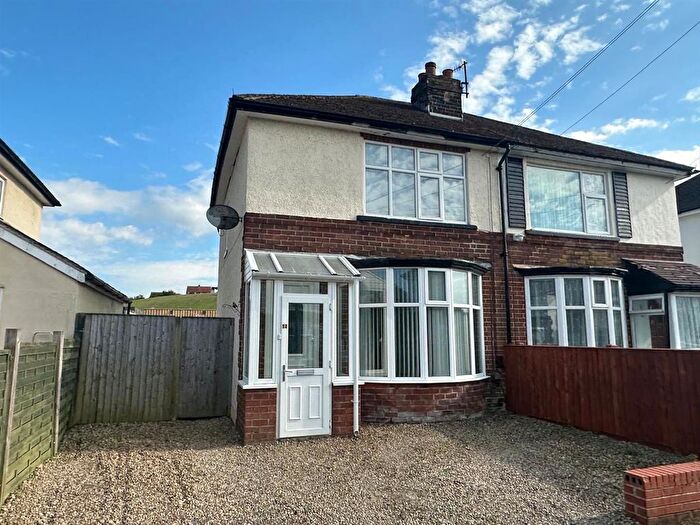 2 Bedroom Semi-Detached House For Sale In Linden Road, Scarborough, YO12