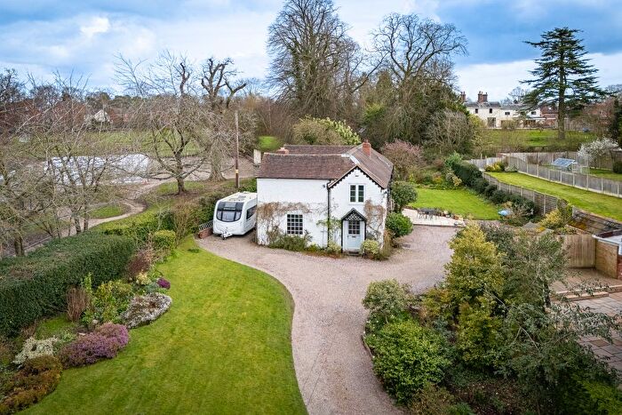 4 Bedroom Cottage For Sale In Park Lane, Shifnal, TF11